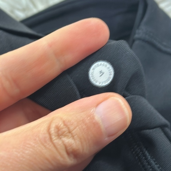 Lululemon Time To Sweat Crop 23" Black - Picture 5 of 6